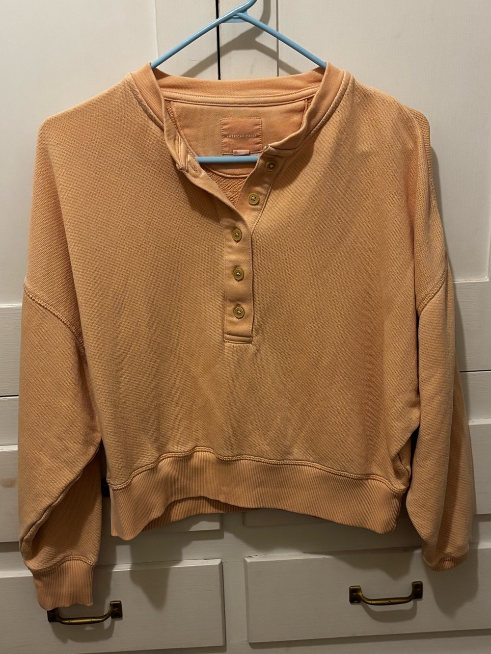 AE Women's Apricot Button Henley Crop Sweatshirt
